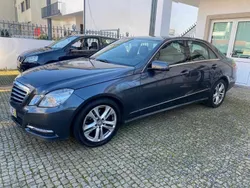 Cinzento Usado 2012 Mercedes E220 Sedan | € 18.900 (Preço justo)