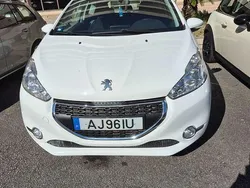 Usado 2013 Peugeot 208 Citadino | € 5.800 (Super Preço)