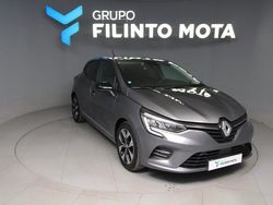 Cinzento Usado 2023 Renault Clio V Evolution | € 17.940 (Preço justo)