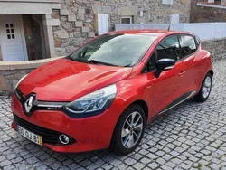 Vermelho Usado 2015 Renault Clio IV Citadino | € 10.500 (Preço justo)