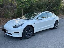 Usado 2020 Tesla Model 3 Standard Range Plus Sedan | € 24.500 (Preço elevado)