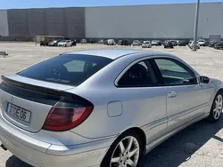 Usado 2002 Mercedes C200 | € 4.500