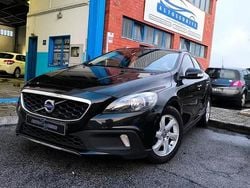 Preto Usado 2014 Volvo V40 Momentum Citadino | € 11.900 (Preço justo)
