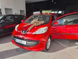 Vermelho Usado 2008 Peugeot 107 Active Citadino | € 6.500 (Preço justo)