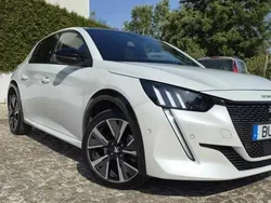 Branco Usado 2021 Peugeot 208 Citadino | € 16.900 (Preço justo)