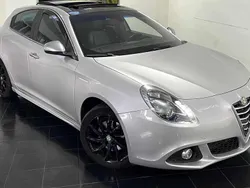 Cinzento Usado 2015 Alfa Romeo Giulietta Citadino | € 14.500