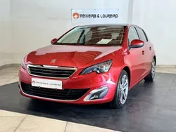 Vermelho Usado 2017 Peugeot 308 Allure Citadino | € 10.500 (Bom preço)