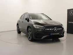 Preto night Usado 2022 Mercedes GLA180 SUV | € 44.990 (Preço justo)
