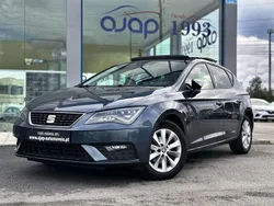 Cinzento Usado 2020 Seat Leon Style | € 16.370 (Preço justo)