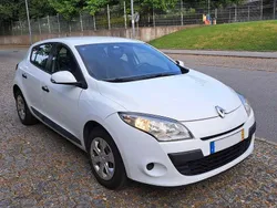 Usado 2011 Renault Mégane III Dynamique Sedan | € 4.800 (Bom preço)