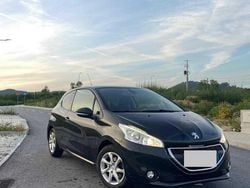 Preto Usado 2012 Peugeot 208 Citadino | € 6.900 (Preço justo)