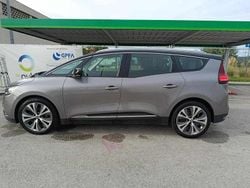 Cinzento Usado 2018 Renault Scénic Monovolume | € 15.500
