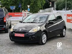 Preto Usado 2011 Renault Clio II Van | € 5.250 (Preço justo)