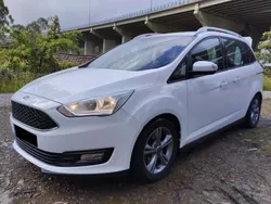 Branco Usado 2018 Ford C-MAX Titanium S Monovolume | € 12.750 (Preço justo)