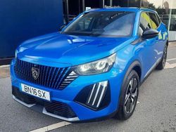 Azul Usado 2024 Peugeot 2008 Allure SUV | € 23.800 (Preço justo)