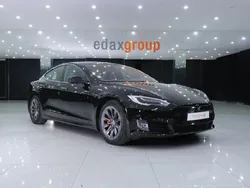 Preto Usado 2018 Tesla Model S Sedan | € 37.500