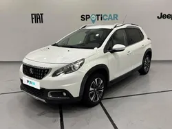 Branco Usado 2018 Peugeot 2008 Allure SUV | € 10.990 (Bom preço)