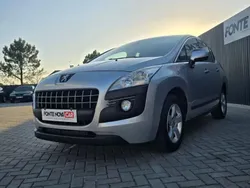 Cinzento prata metalizado Usado 2013 Peugeot 3008 Allure Monovolume | € 10.950 (Preço justo)