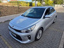 Cinzento Usado 2020 Kia Rio Citadino | € 13.500 (Bom preço)