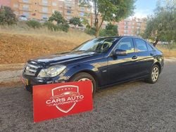 Azul Usado 2011 Mercedes C220 Executive Sedan | € 14.999