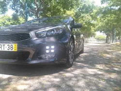 Cinzento Usado 2016 Kia Ceed Carrinha | € 12.190 (Preço justo)