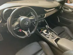 Vermelho Usado 2023 Alfa Romeo Giulia Quadrifoglio Sedan | € 85.900