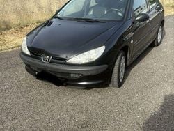 Usado 2005 Peugeot 206 Sedan | € 2.400 (Preço justo)