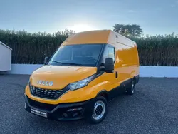Amarelo Usado 2020 Iveco Daily | € 24.990 (Preço justo)