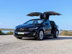 Preto Usado 2018 Tesla Model X SUV | € 32.500 (Caro)