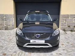Cinza escuro Usado 2015 Volvo XC60 Momentum SUV | € 21.490 (Caro)