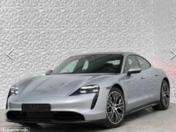 Cinzento Usado 2022 Porsche Taycan Sedan | € 64.000