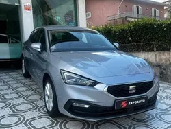Prateado cinzento Usado 2022 Seat Leon Style Citadino | € 19.450 (Preço justo)