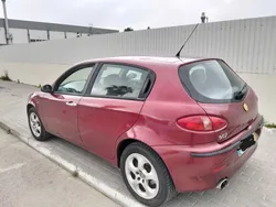 Usado 2003 Alfa Romeo 147 Citadino | € 2.250