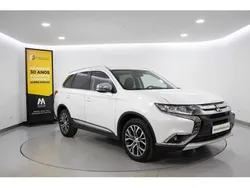 Branco Usado 2016 Mitsubishi Outlander Instyle SUV | € 19.980 (Preço justo)