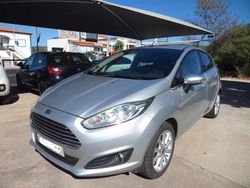 Cinzento Usado 2017 Ford Fiesta Citadino | € 9.250 (Preço justo)