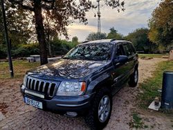 Usado 2003 Jeep Grand Cherokee Overland SUV | € 11.999 (Caro)