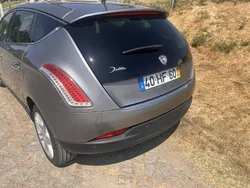 Usado 2009 Lancia Delta Sedan | € 3.500