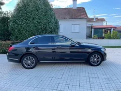 Preto Usado 2015 Mercedes C250 Sedan | € 28.200 (Preço justo)