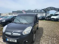Preto Usado 2017 Opel Combo Monovolume | € 10.450