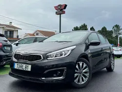 Preto Usado 2016 Kia Ceed LX Citadino | € 10.900 (Bom preço)