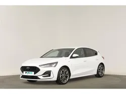 Branco Usado 2023 Ford Focus ST-Line X Carrinha | € 23.990 (Preço justo)