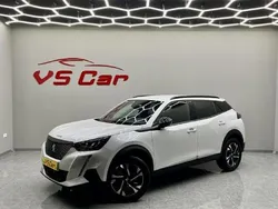 Branco Usado 2022 Peugeot 2008 SUV | € 21.500 (Preço justo)