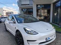 Branco Usado 2021 Tesla Model 3 Standard Range Plus Sedan | € 24.990 (Preço justo)