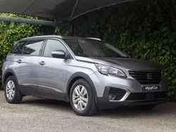 Cinzento Usado 2019 Peugeot 5008 Active Monovolume | € 17.500 (Preço elevado)