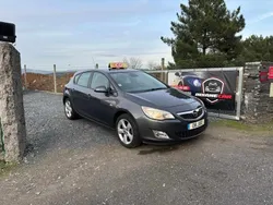 Cinzento Usado 2010 Opel Astra Executive | € 8.750 (Preço justo)