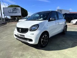 Branco Usado 2017 Smart ForFour Passion Citadino | € 10.990 (Preço justo)