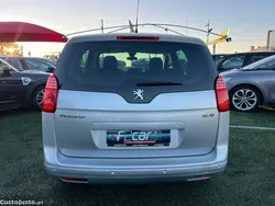 Cinza Usado 2010 Peugeot 5008 Monovolume | € 9.500 (Caro)