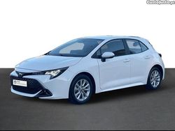 Branco Usado 2024 Toyota Corolla Comfort | € 28.750 (Preço justo)