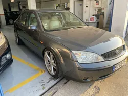 Usado 2002 Ford Mondeo Sedan | € 3.800