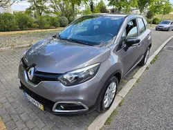 Cinzento Usado 2017 Renault Captur SUV | € 12.500 (Preço justo)